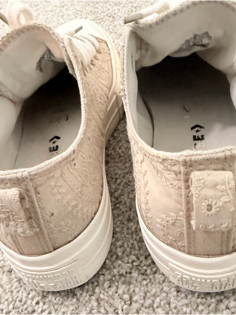 Converse Low Top Sneakers in Cream and White - Picture 6 of 7